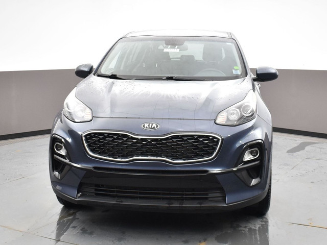 2022 Kia Sportage Heated seats, Alloy wheels, touch screen monit in Cars & Trucks in Dartmouth - Image 2