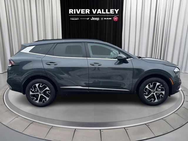 2024 Kia Sportage in Cars & Trucks in Strathcona County - Image 2