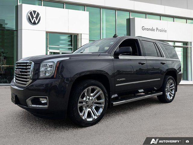 2016 GMC Yukon SLT | Captains Chair in Cars & Trucks in Grande Prairie