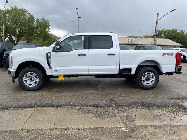 2025 Ford Super Duty F-350 SRW XLT | Crew Cab 160 in Cars & Trucks in Edmonton - Image 3