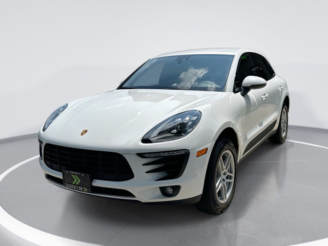 2018 Porsche Macan in Cars & Trucks in Markham / York Region