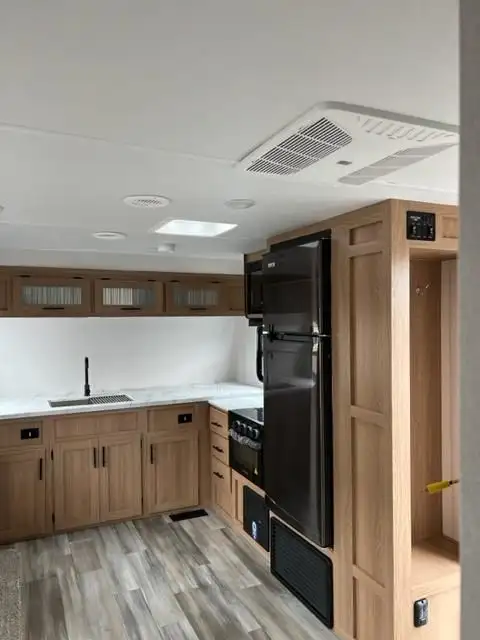 2023 Prime Time Avenger 24FKS Travel Trailer in Travel Trailers & Campers in Brandon - Image 19