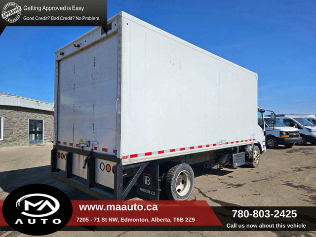 2018 Isuzu NRR Cube Truck 18Ft in Cars & Trucks in Edmonton - Image 4