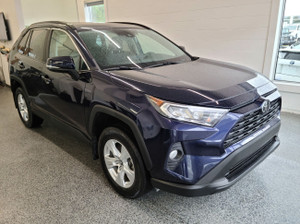 2020 Toyota RAV 4 XLE AWD, TOIT, MAGS,