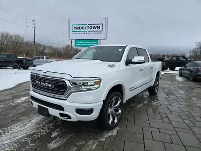 2022 Ram 1500 Limited Crew Cab 4x4 with the 5.7L Hemi and only 47,000kms. Loaded with 22 Alloys, Pan...