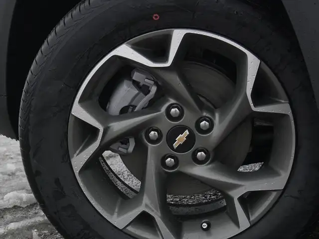 2025 Chevrolet Trax LT in Cars & Trucks in City of Montréal - Image 8