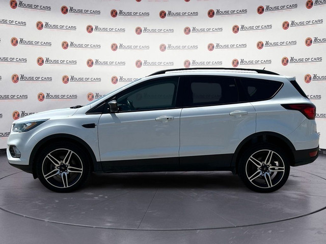 2019 Ford Escape SEL / Heated Leather Seats / Navigation System in Cars & Trucks in Calgary - Image 2