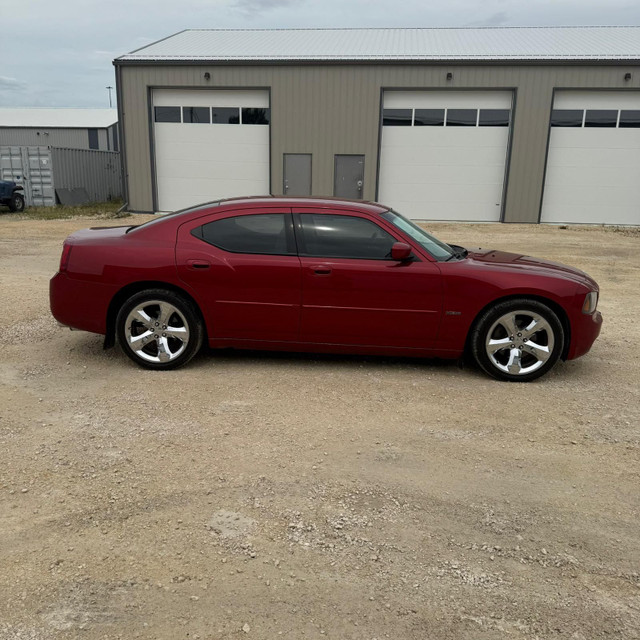 2006 Dodge Charger R/T 5.7L HEMI!!!! NO ACCIDENTS!!! WELL MAINTA in Cars & Trucks in Winnipeg - Image 2