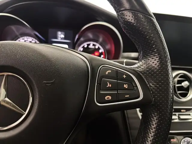 2016 Mercedes-Benz C-Class C 300 4matic Toit pano Cuir Camera Cr in Cars & Trucks in Laval / North Shore - Image 26
