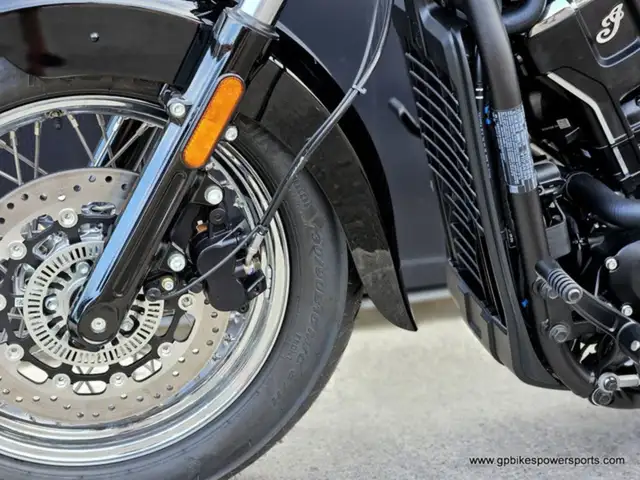 2025 Indian Motorcycles Scout Classic Black Metallic in Sport Touring in Oshawa / Durham Region - Image 11