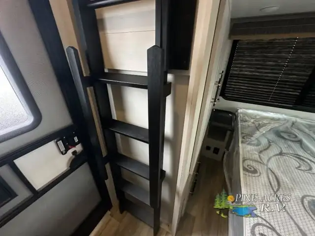 2025 Dutchmen RV Astoria 3603LFP (FULL BODY PAINT) in Travel Trailers & Campers in Truro - Image 15