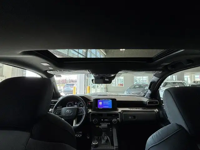 2025 Toyota Tacoma Sport | 6ft Truck Bed | Wireless Charging dans Autos et camions dans Ville d’Edmonton - Image 27