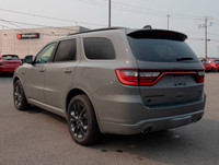 À voir! / Come see it! TRÈS BIEN ÉQUIPÉ / VERY WELL EQUIPPED. Version R/T Blacktop AWD avec : Moteur... (image 5)