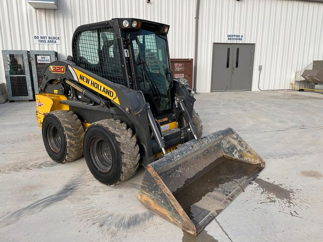 2021 NEW HOLLAND L320 SKID STEER LOADER in Heavy Equipment in London