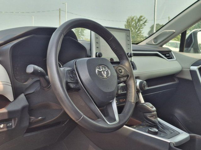 2022 Toyota RAV4 Hybrid Limited AWD | Leather | Sunroof | Nav in Cars & Trucks in Guelph - Image 2