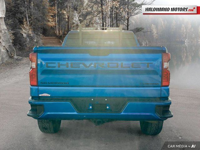 2023 Chevrolet Silverado 1500 Custom in Cars & Trucks in Hamilton - Image 4
