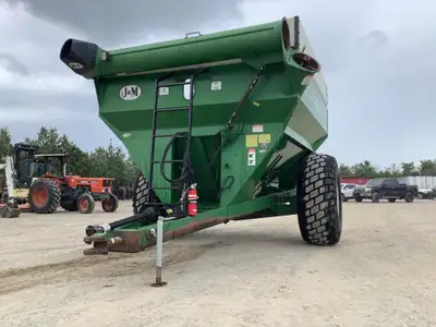 J&M 525-14 GRAIN CART WITH SCALE New/Used : Used