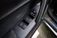 Bluetooth, Air Conditioning, Adaptive Cruise Control, Collision Warning, Power Windows! 6 LOCATIONS... (image 9)