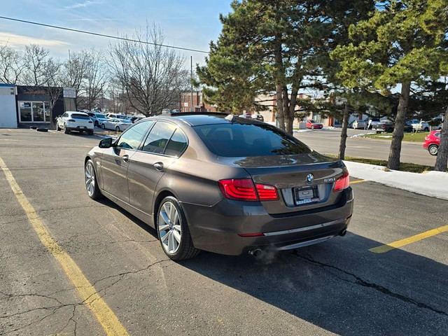 BMW 535i XDRIVE | SPORT PKG | LEATHER | SUNROOF | ONE OWNER |  in Cars & Trucks in Mississauga / Peel Region - Image 3