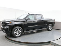 Just Traded! 2022 Silverado RST Crew! Equipped with Heated Seats, Dual Zone Climate, Tonneau Cover,... (image 2)