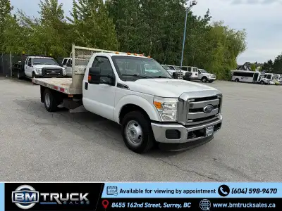 2011 Ford F-350 Regular Cab / Flat Deck / Dually / 2wd - 6.2L V8 - Auto - 1 Ton - Regular Cab - 8 Ft...