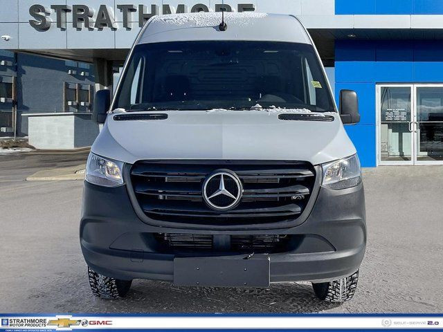 2020 Mercedes-Benz Sprinter Cargo Van in Cars & Trucks in Calgary - Image 2
