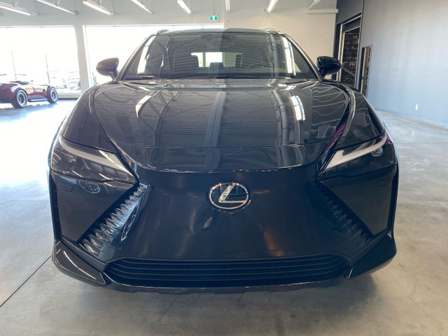 2023 Lexus RZ RZ 450e 100% ÉLECTRIQUE NOIR AWD SIÈGES EN CUIR in Cars & Trucks in Saint-Jean-sur-Richelieu - Image 3