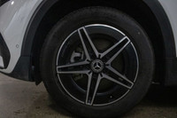 This Mercedes-Benz EQB has a strong Electric engine powering this Automatic transmission. POLAR WHIT... (image 4)