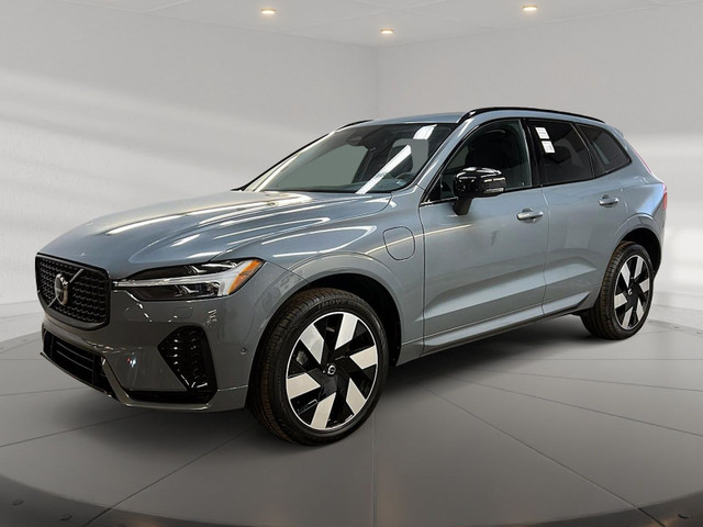 2024 Volvo XC60 T8 RECHARGE PLUS CUIR TOIT PANO NAV 4RM in Cars & Trucks in Laval / North Shore