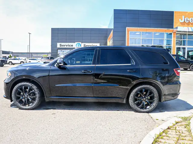 2019 Dodge Durango R/T R/T AWD | HEMI 5.7L V8 | Sunroof | Bla... in Cars & Trucks in London - Image 6