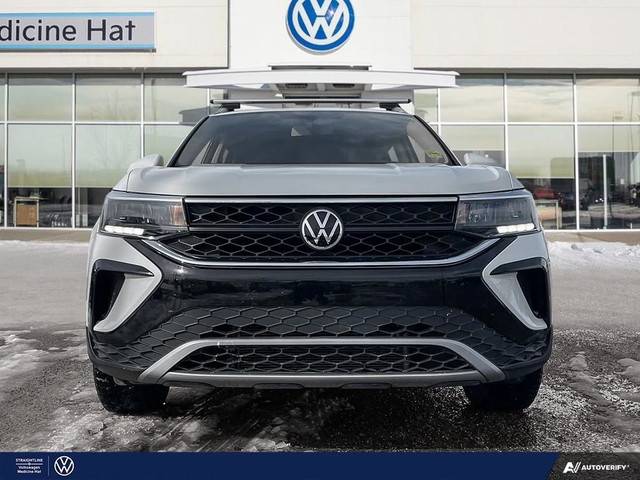 2022 Volkswagen Taos Comfortline 4MOTION - Sunroof & Wheel Pkg,  in Cars & Trucks in Medicine Hat - Image 2