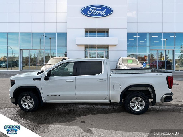 2023 GMC Sierra 1500 SLE BACK UP CAMERA/NAVIGATION/HIGH INTEN... in Cars & Trucks in Calgary - Image 3