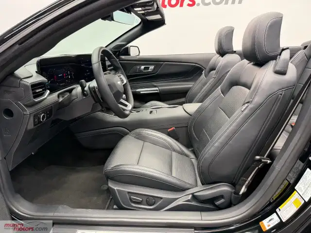 2024 Ford Mustang in Cars & Trucks in Brantford - Image 31