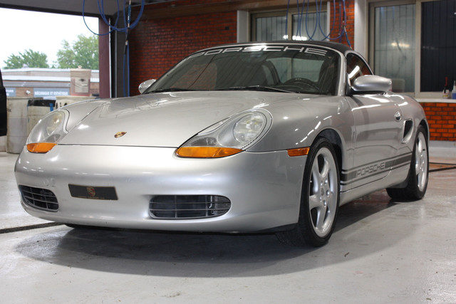 2000 Porsche Boxster CONVERTIBLE in Cars & Trucks in City of Montréal - Image 3