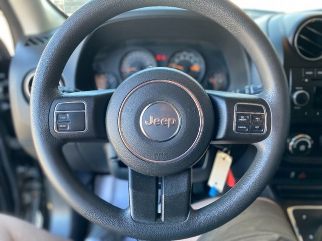 2015 Jeep Patriot North Cruise|AC|CD Player in Cars & Trucks in Red Deer - Image 4