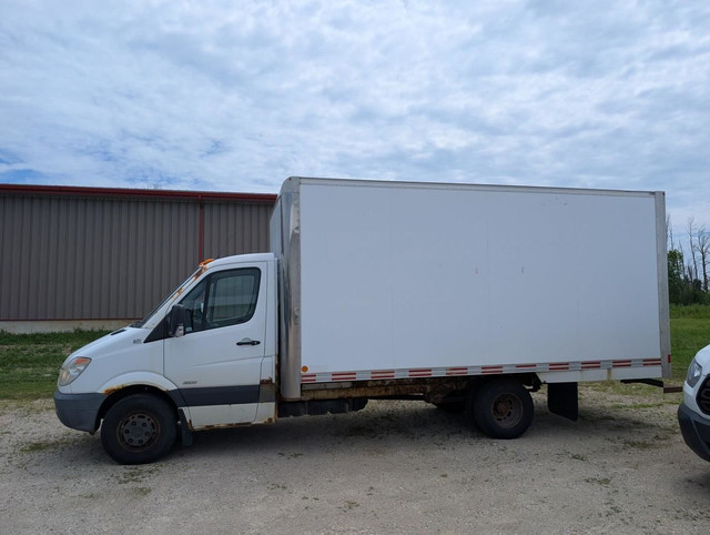 2011 Mercedes-Benz Sprinter 2WD Reg Cab 170" WB in Cars & Trucks in Stratford - Image 3