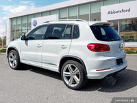 Only 67,290 Miles! This Volkswagen Tiguan delivers a Intercooled Turbo Premium Unleaded I-4 2.0 L/12... (image 2)