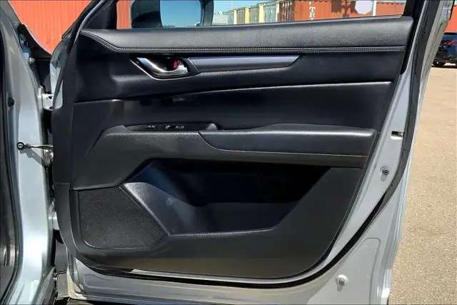 2021 Mazda Cx-5 GS in Cars & Trucks in Edmonton - Image 25