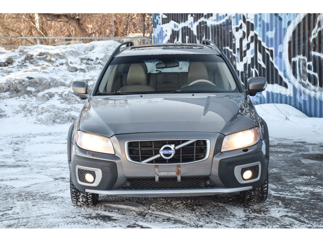  2010 Volvo XC70 3.2L in Cars & Trucks in City of Montréal - Image 2