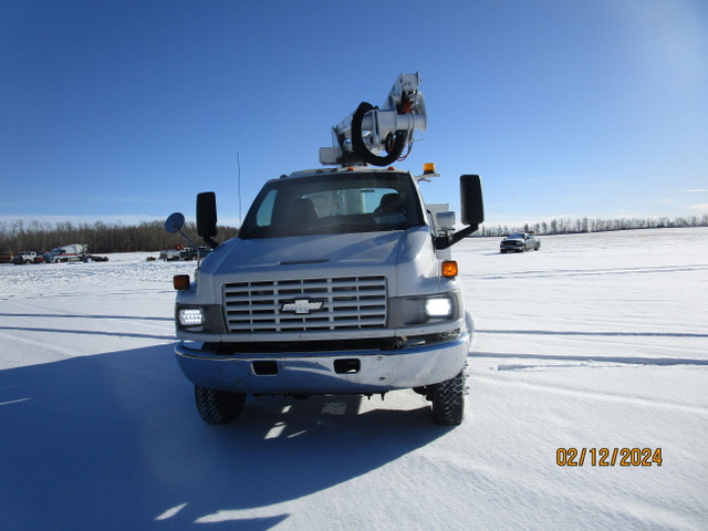 2007 Chevrolet C5500 in Heavy Equipment in Edmonton - Image 3