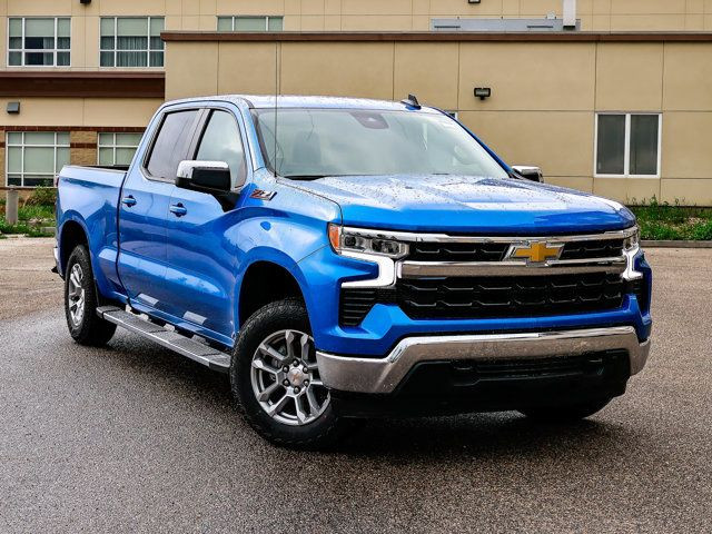 2025 Chevrolet Silverado 1500 LT in Cars & Trucks in Strathcona County - Image 2