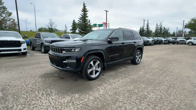 2023 Jeep Grand Cherokee 4xe BASE | Remote Start | Heated Seats in Cars & Trucks in Edmonton - Image 4