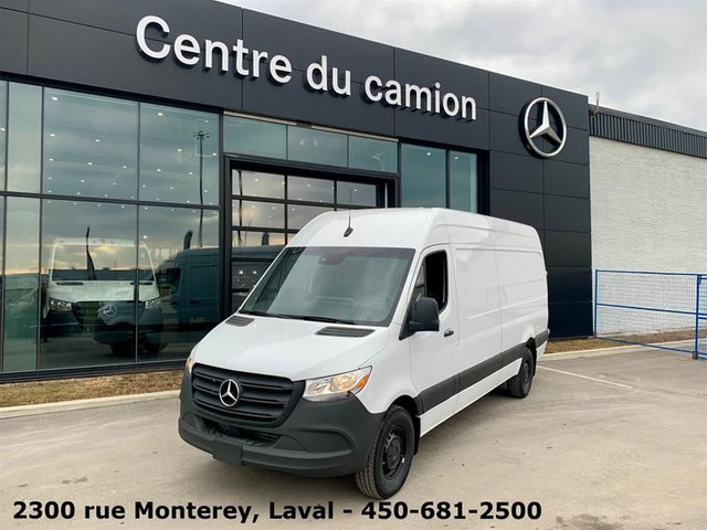 2023 Mercedes-Benz Sprinter 2500 170 Wheelbase High Roof Ensembl in Cars & Trucks in Laval / North Shore