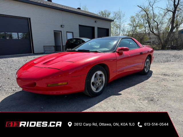 1994 Pontiac Firebird 2dr Coupe in Cars & Trucks in Ottawa