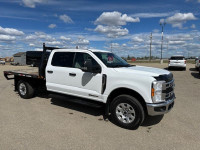 The F-350 SRW XLT offers a 6.7L Power Stroke V8 Turbo Diesel engine, delivering substantial torque a... (image 3)