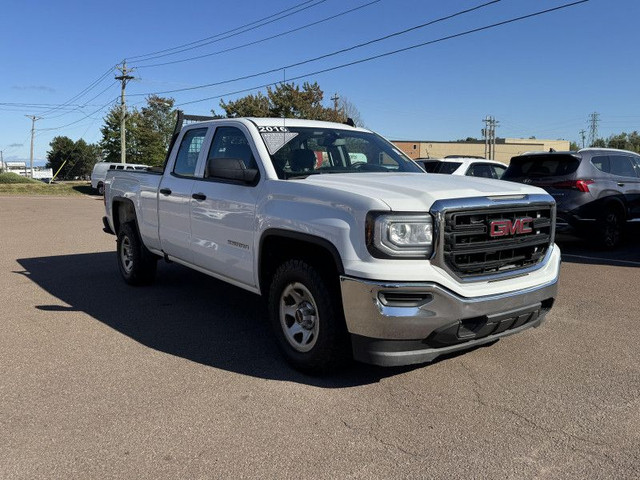 2016 GMC Sierra 1500 in Cars & Trucks in Moncton - Image 3