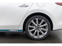 Sporty, Stylish, & Fuel-Efficient 2019 Mazda3 Elevate your drive with the perfect blend of performan... (image 6)