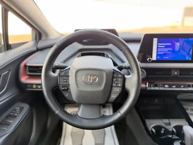 2023 Toyota Prius Prime SE | PLUG-IN HYBRID | NO ACCIDENT dans Autos et camions dans Ville de Toronto - Image 18