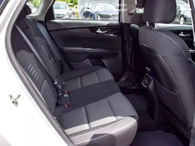 2020 Kia Forte5 EX Blind Spot Heated Front Seats Bluetooth in Cars & Trucks in Mississauga / Peel Region - Image 35