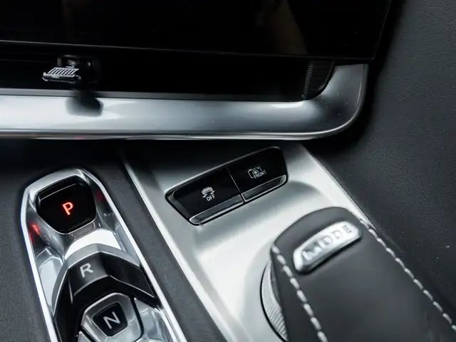 2025 Chevrolet Corvette 2LT- Performance Exhaust| Low-Profile Re in Cars & Trucks in Markham / York Region - Image 32